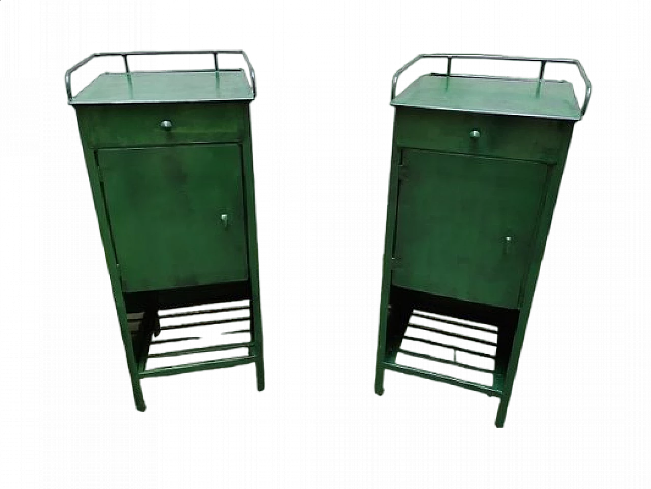 Coppia di comodini in metallo verde, anni '40 6