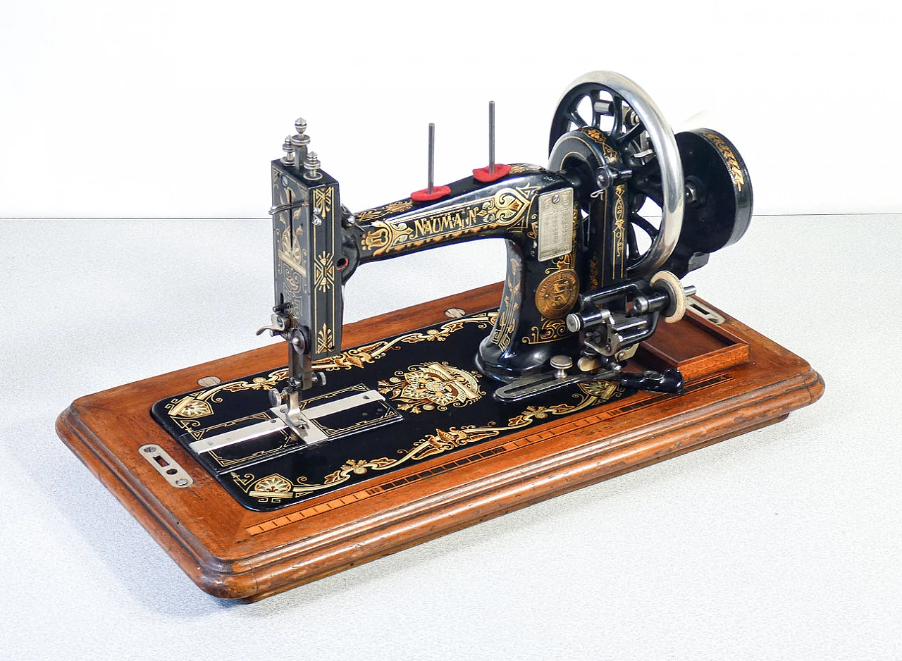 Naumann portable sewing machine, early 20th century 8