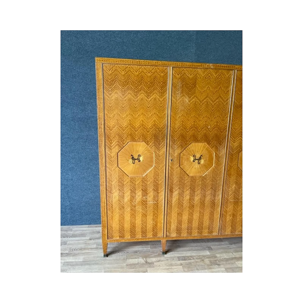 Four-door citronnier wood plated wardrobe in herringbone-effect, 1940s 5