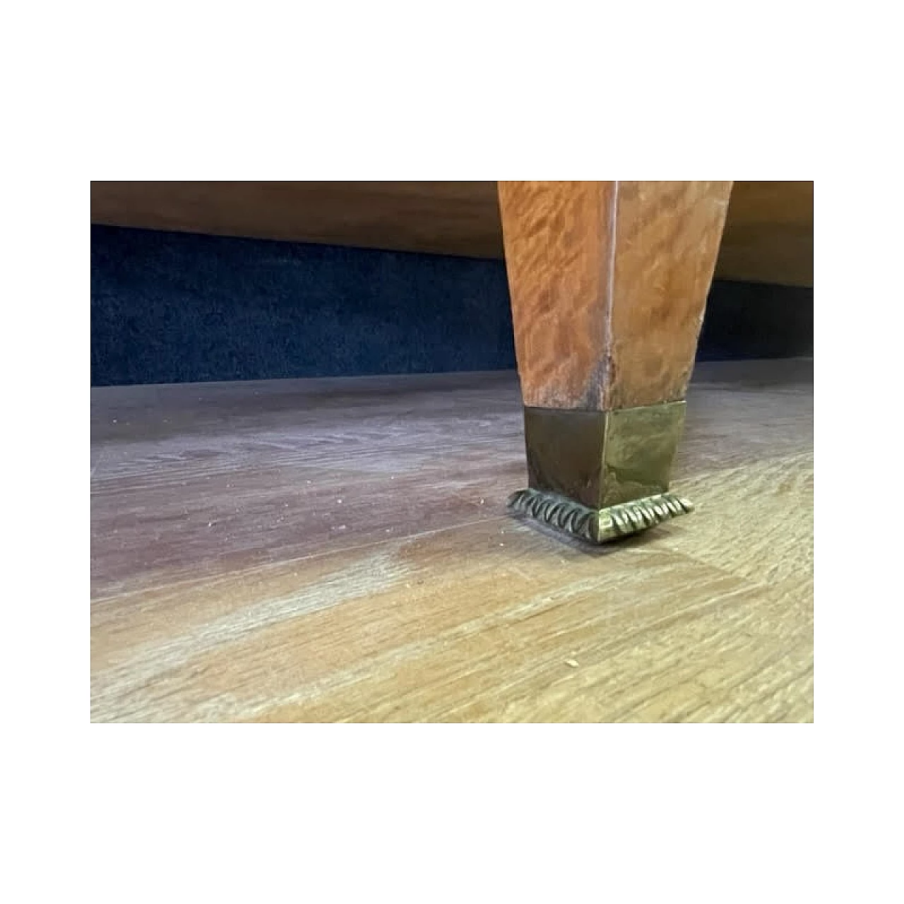 Armadio a quattro ante placcato in legno di citronnier a spina, anni '40 11