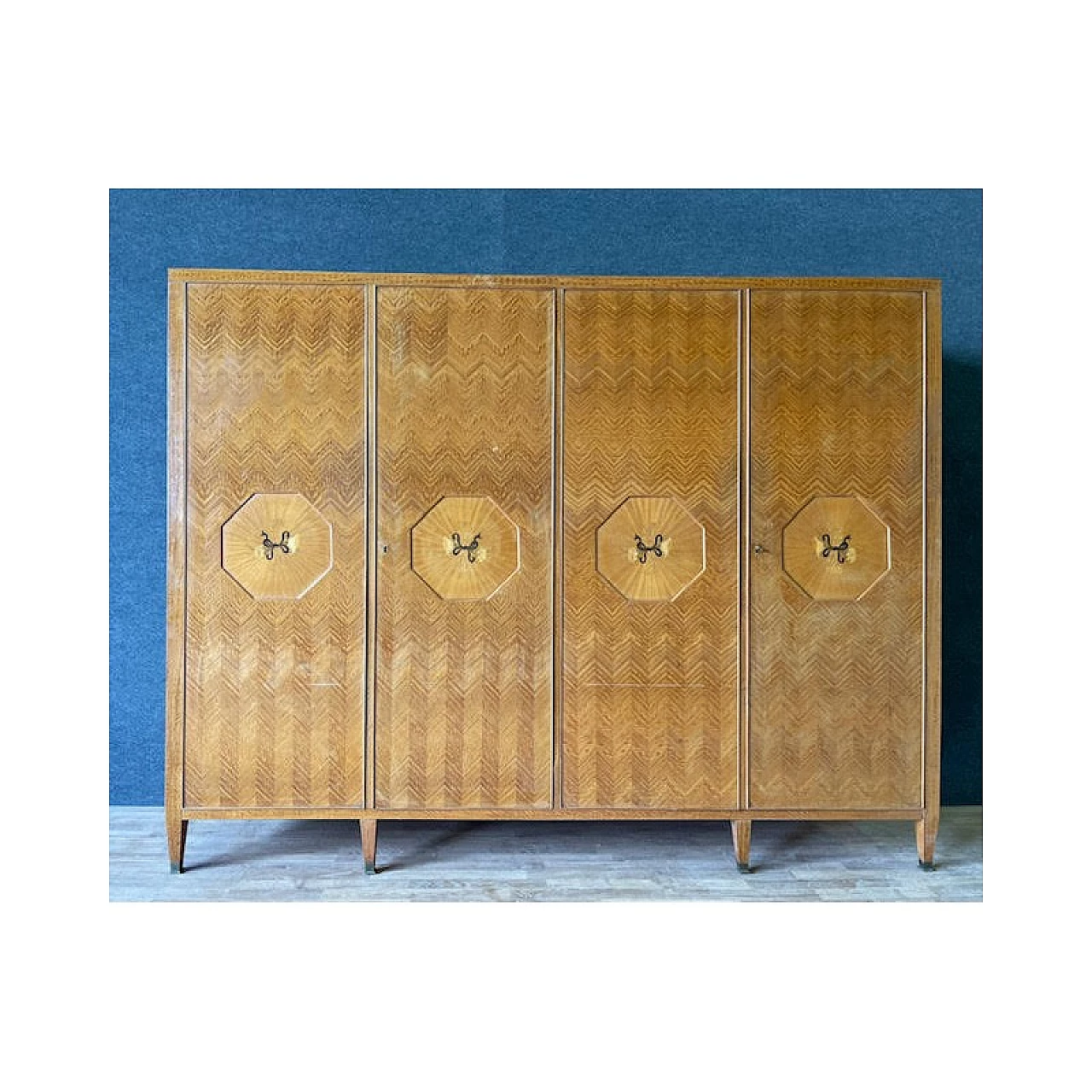 Four-door citronnier wood plated wardrobe in herringbone-effect, 1940s 17