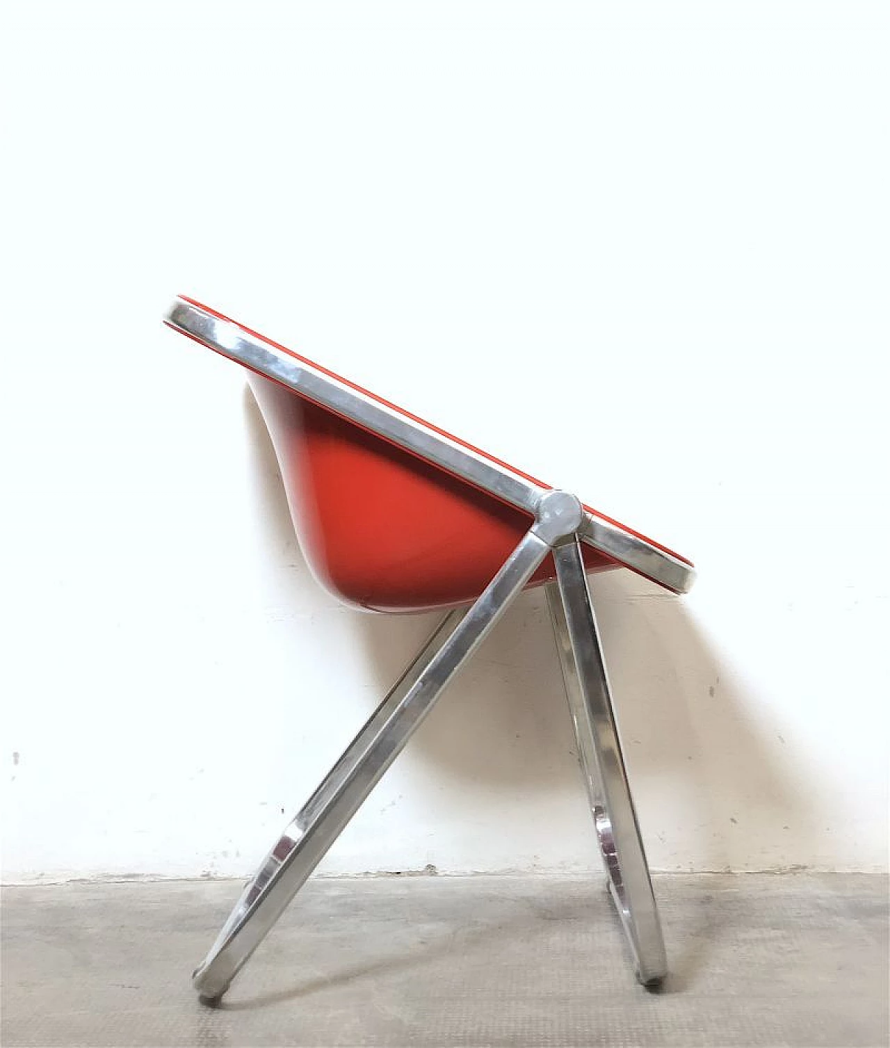 Red Plona armchair by Giancarlo Piretti for Anonima Castelli, 1970s 9