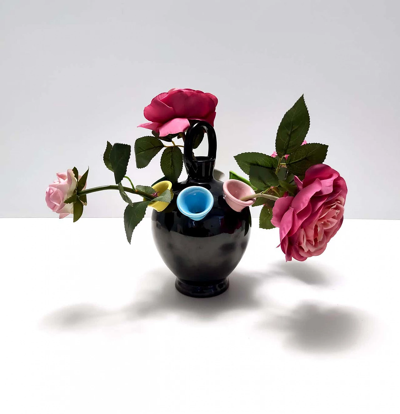 Tulip vase in black lacquered ceramic in the style of Pucci Umbertide, 1950s 2