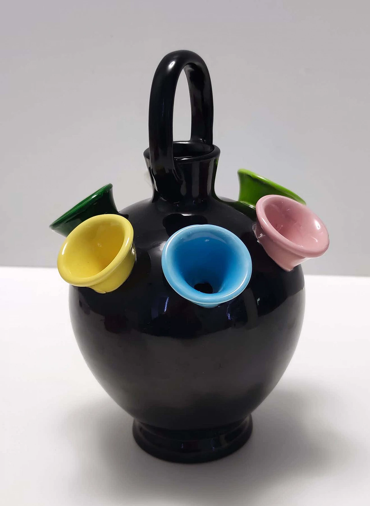 Tulip vase in black lacquered ceramic in the style of Pucci Umbertide, 1950s 3