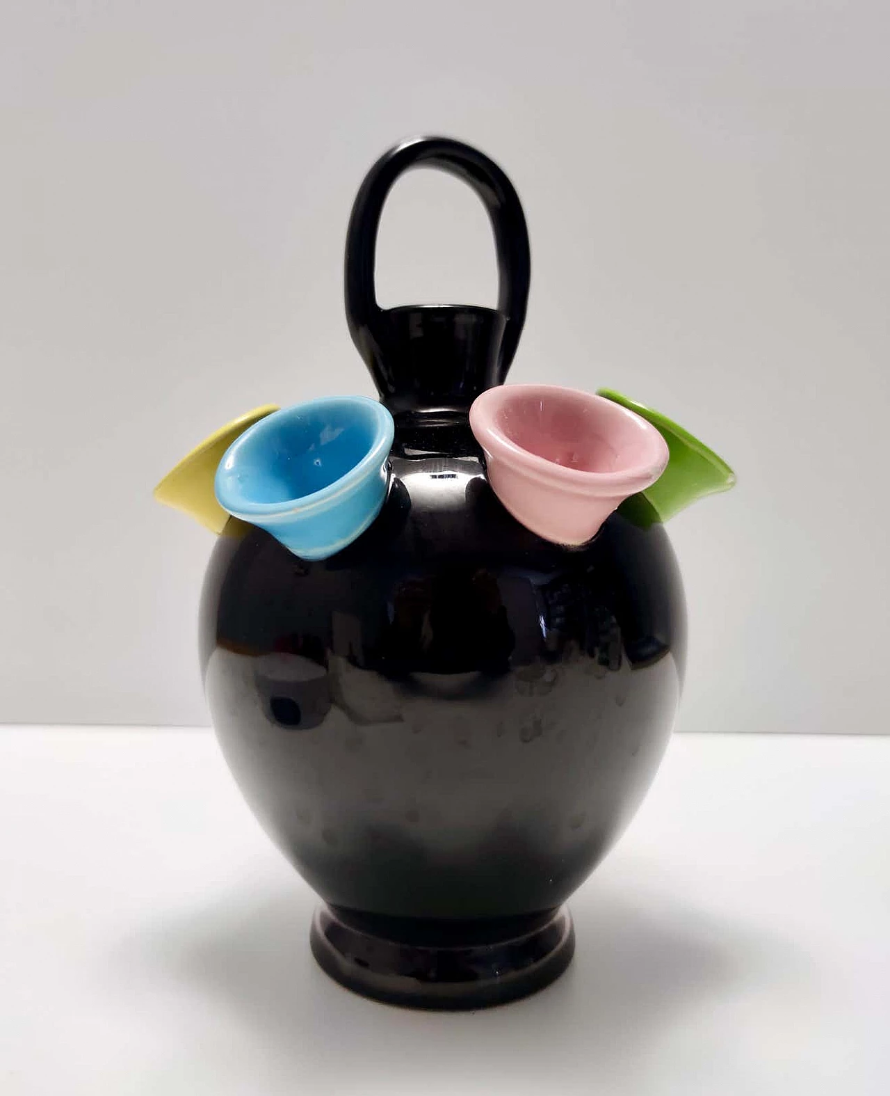 Tulip vase in black lacquered ceramic in the style of Pucci Umbertide, 1950s 5