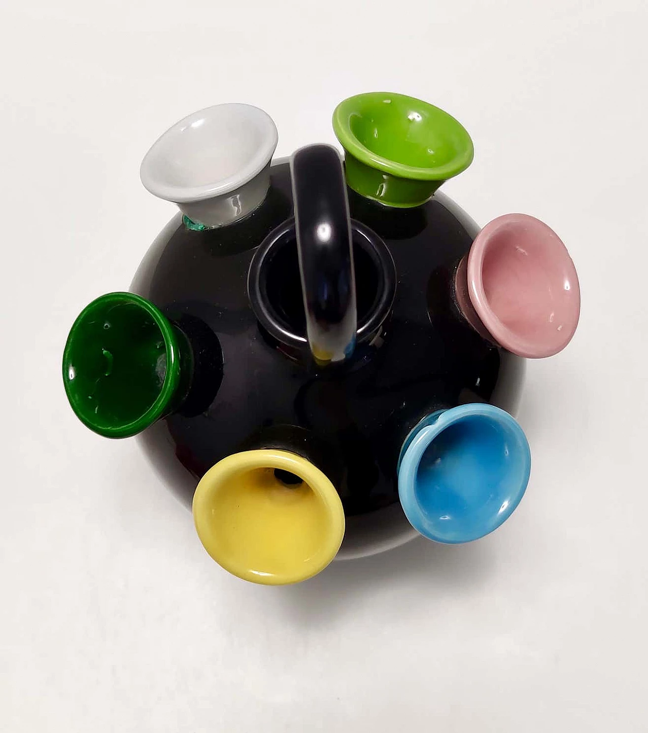 Tulip vase in black lacquered ceramic in the style of Pucci Umbertide, 1950s 7
