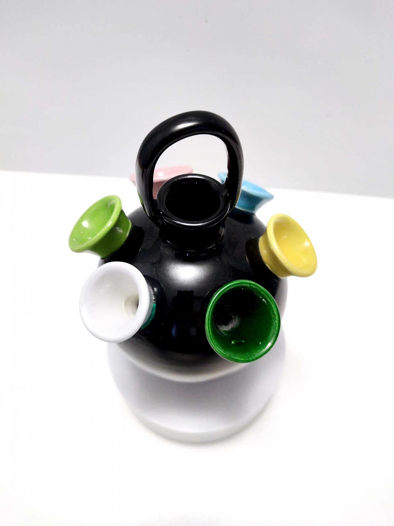 Tulip vase in black lacquered ceramic in the style of Pucci Umbertide, 1950s 9