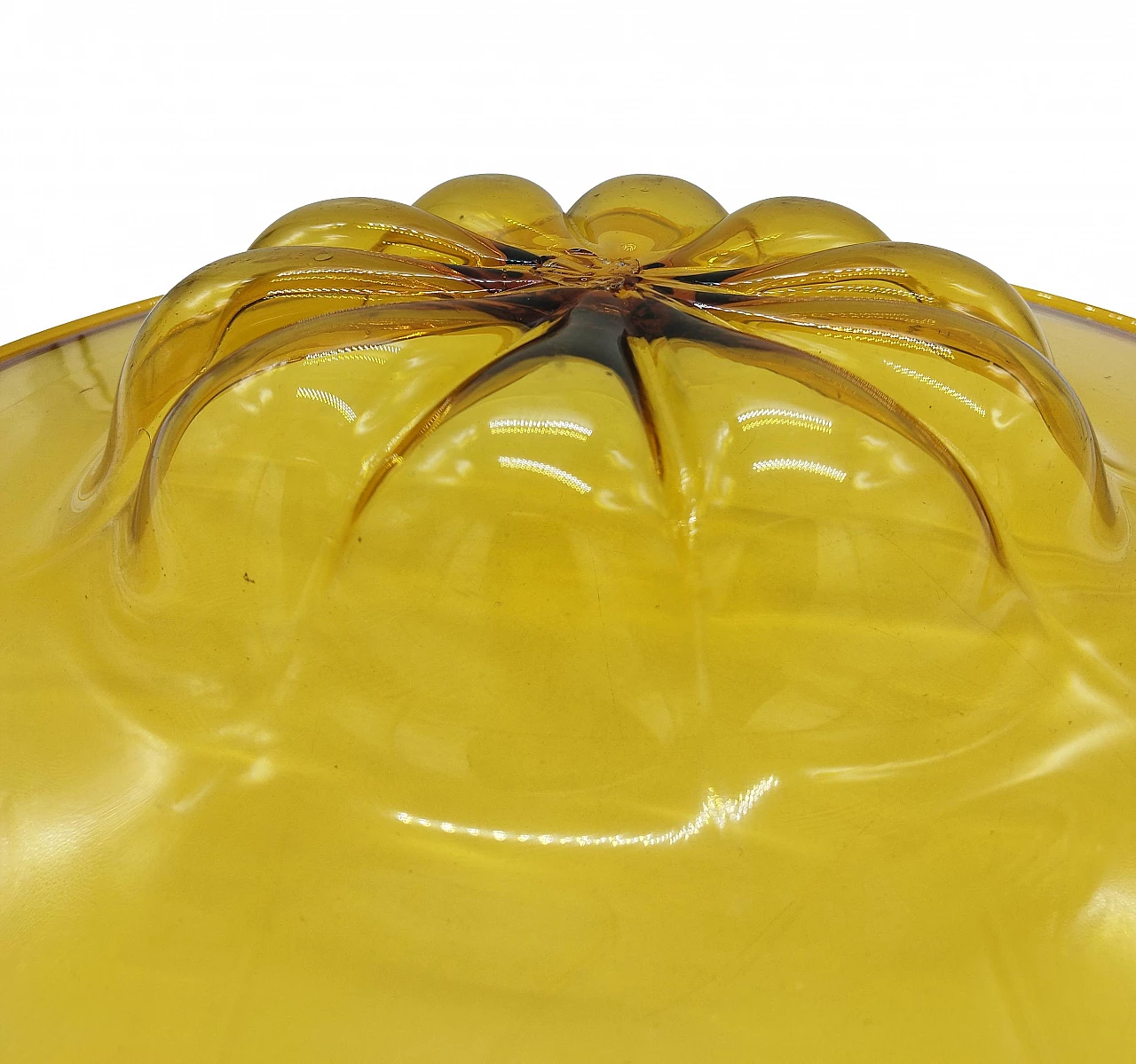 Centerpiece plate in yellow Murano glass, 1940s 4