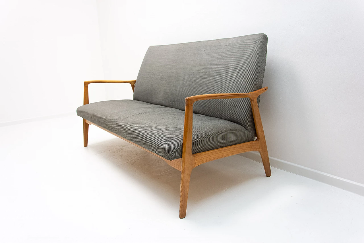 Scandinavian style sofa in bent beech and fabric by Krásná Jizba, 1960s 4