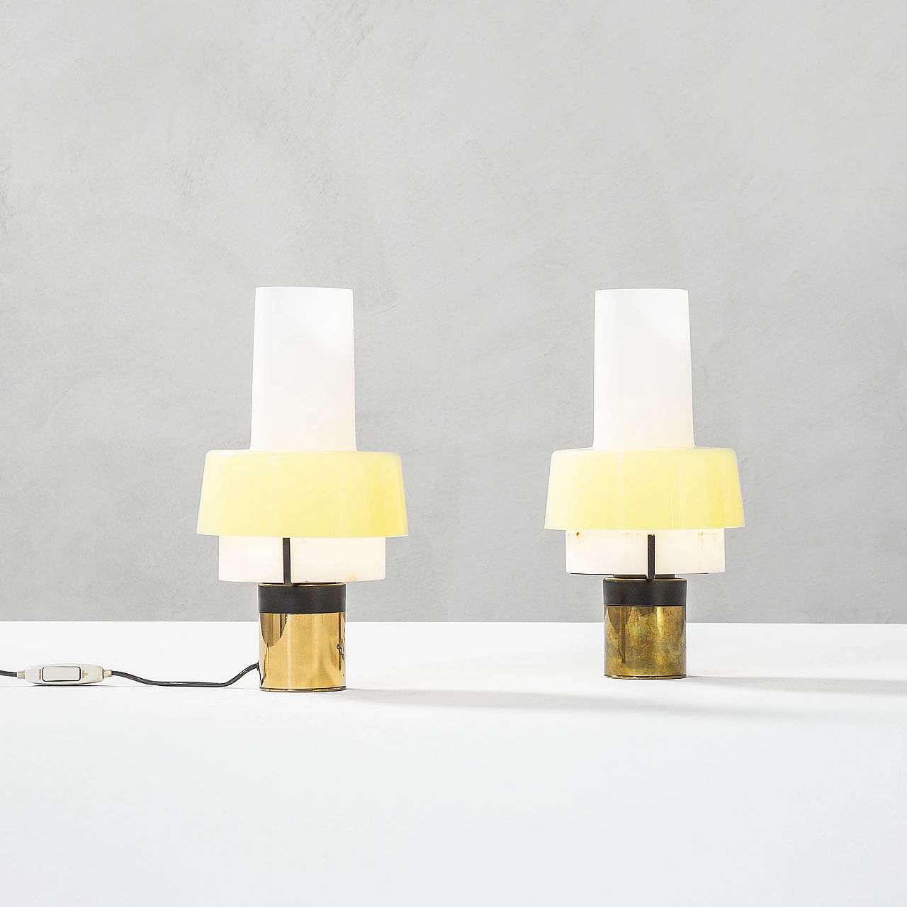 Pair of 8039 table lamps by Stilnovo, 1960s 1