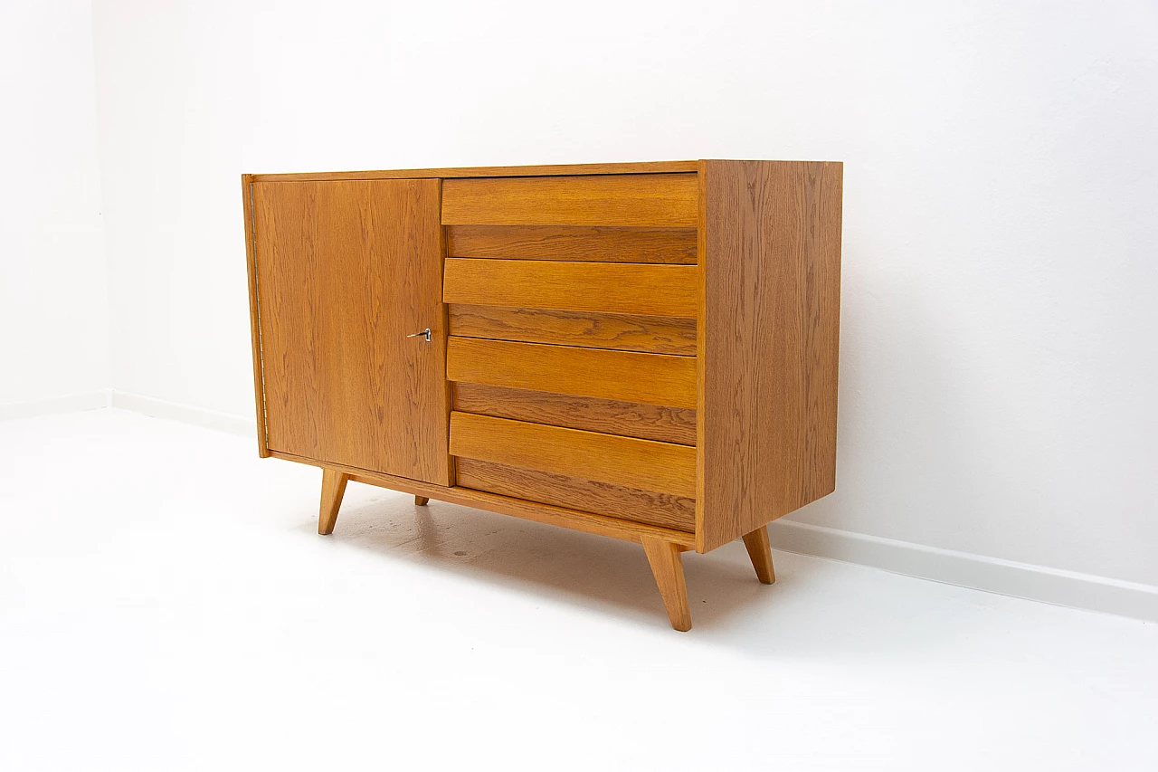 Credenza U-458 in legno di Jiri Jiroutek per Interier Praha, anni '60 2