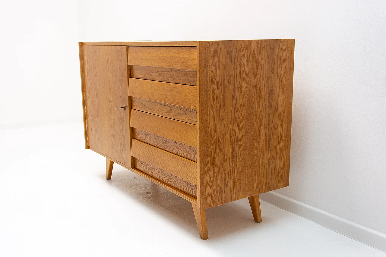Credenza U-458 in legno di Jiri Jiroutek per Interier Praha, anni '60 4