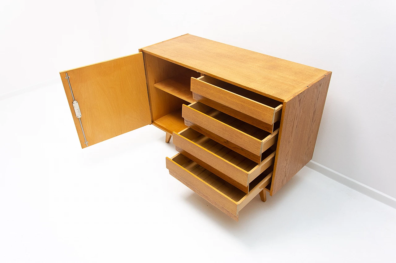 Credenza U-458 in legno di Jiri Jiroutek per Interier Praha, anni '60 8