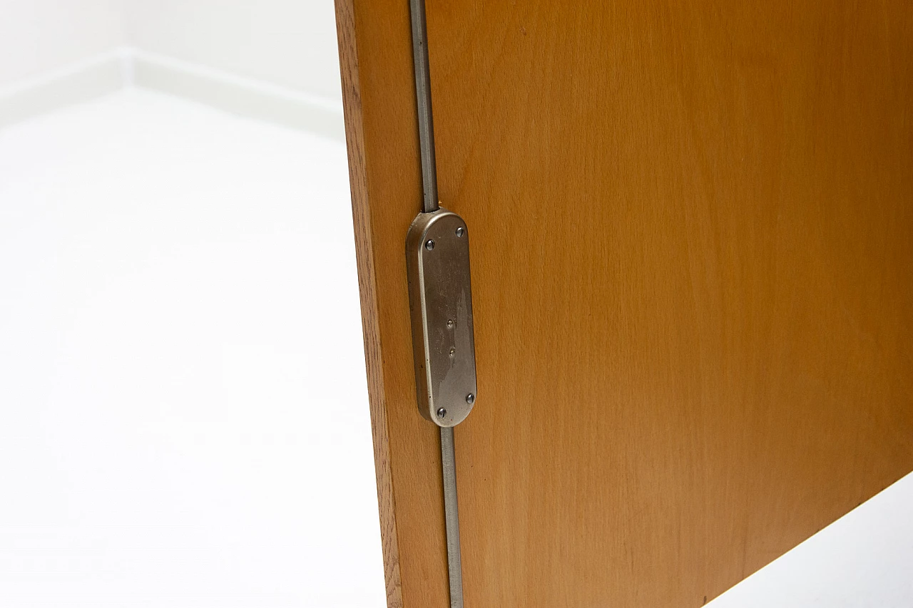 Credenza U-458 in legno di Jiri Jiroutek per Interier Praha, anni '60 10