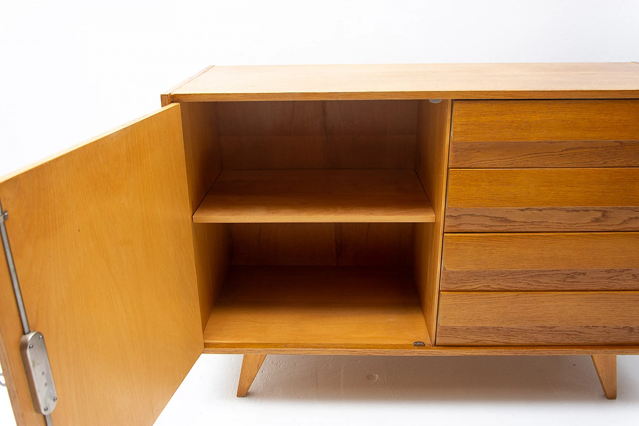 Credenza U-458 in legno di Jiri Jiroutek per Interier Praha, anni '60 11