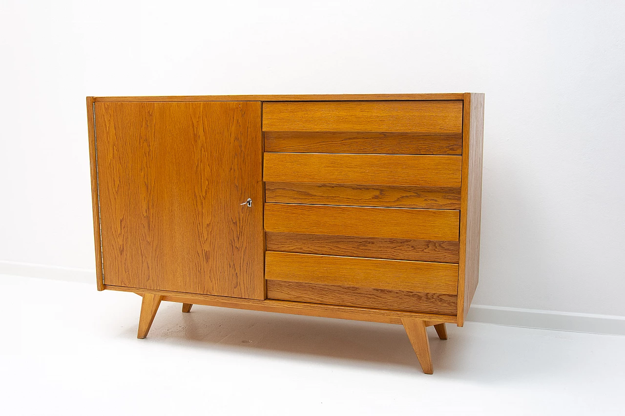 Credenza U-458 in legno di Jiri Jiroutek per Interier Praha, anni '60 23