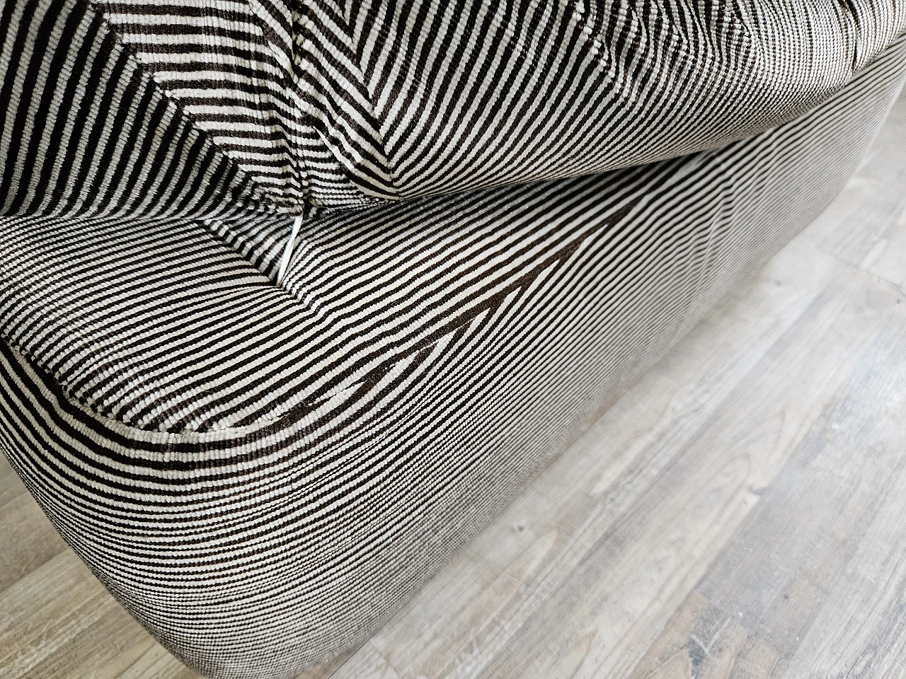Striped five-seat modular sofa, 1970s 21