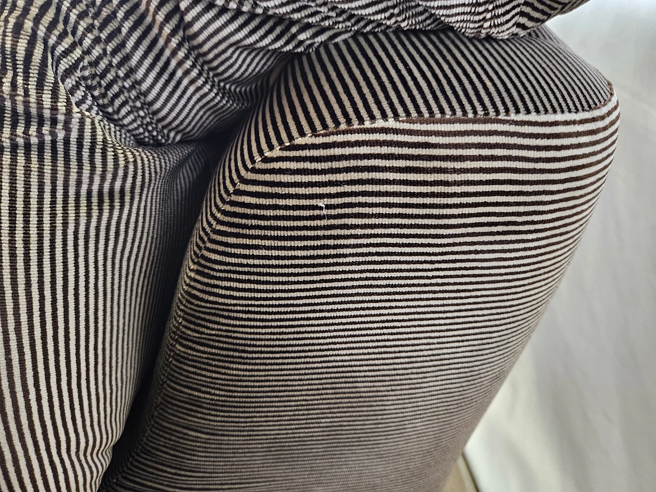 Striped five-seat modular sofa, 1970s 24