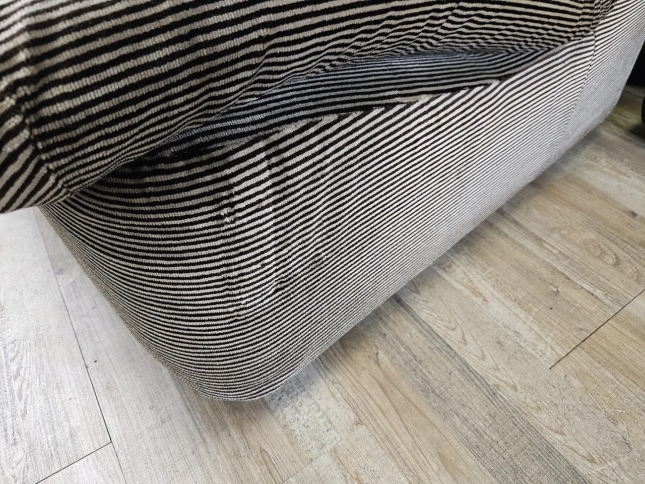 Striped five-seat modular sofa, 1970s 25