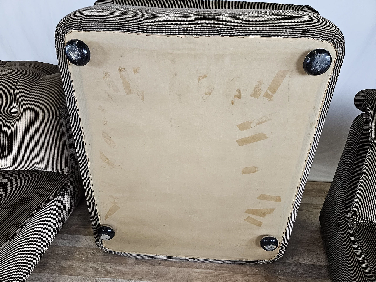 Striped five-seat modular sofa, 1970s 26