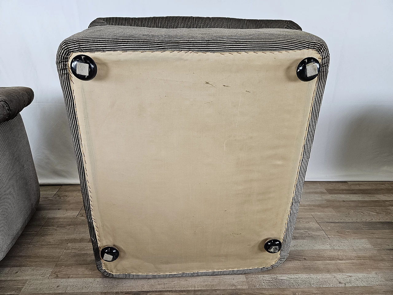 Striped five-seat modular sofa, 1970s 29