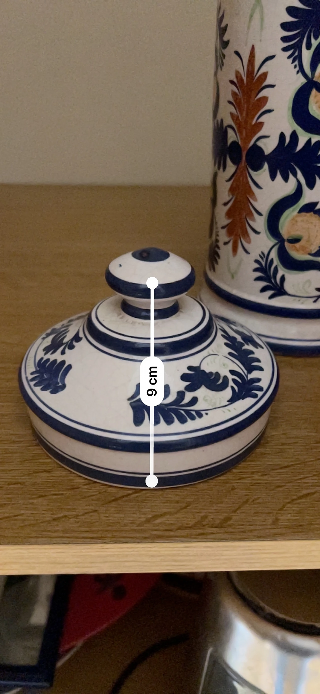 Coppia di vasi da farmacia in ceramica dipinta, anni '50 9