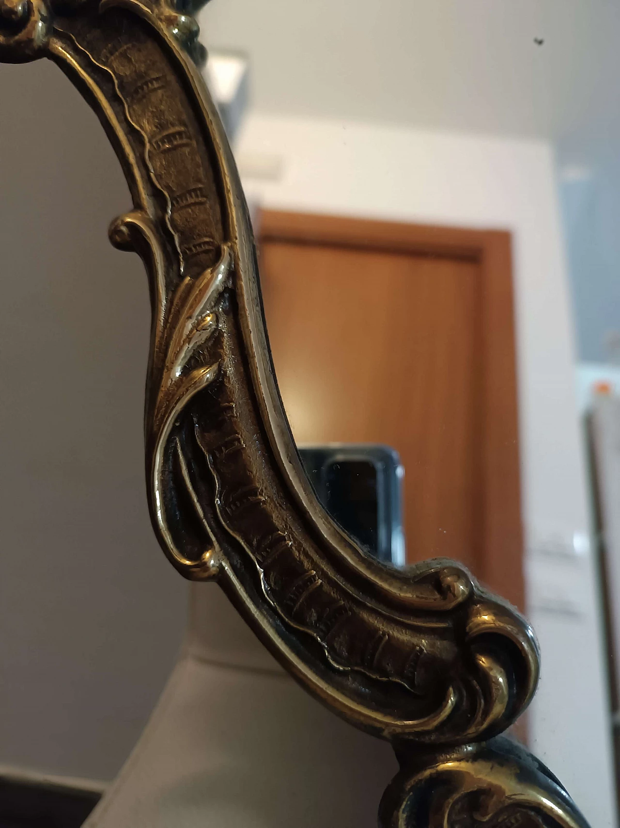 Specchio da parete con cornice in ottone, anni '50 7