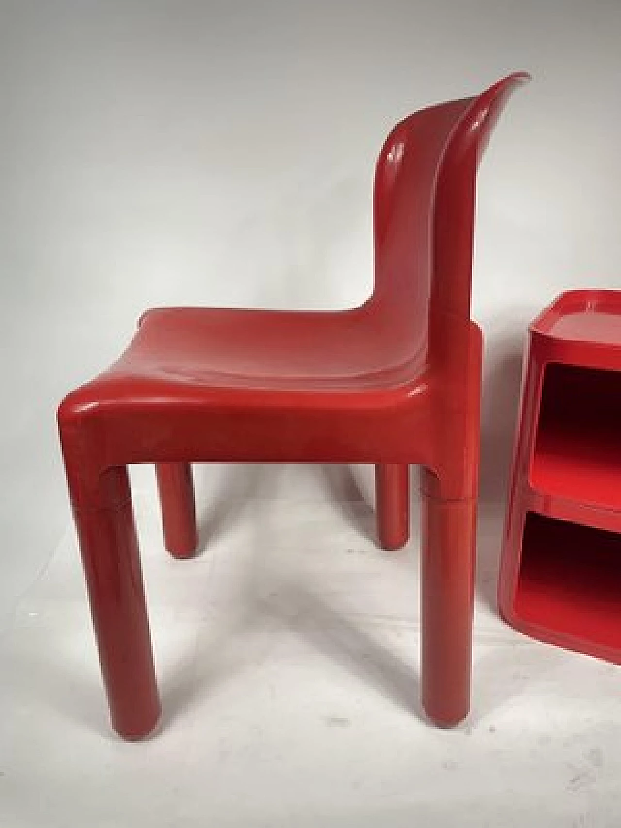 Sedia di Carlo Bartoli e tavolino di Anna Castelli Ferrieri per Kartell, anni '80 7