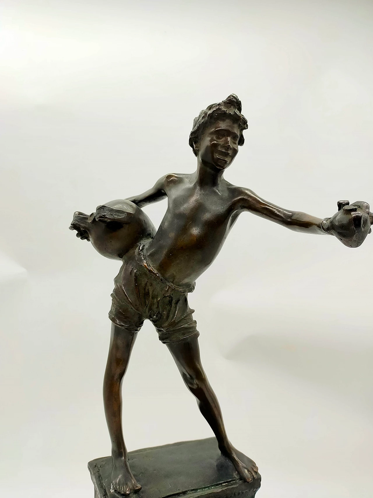 Vincenzo Gemito, The Waterman, bronze sculpture, late 19th century 5