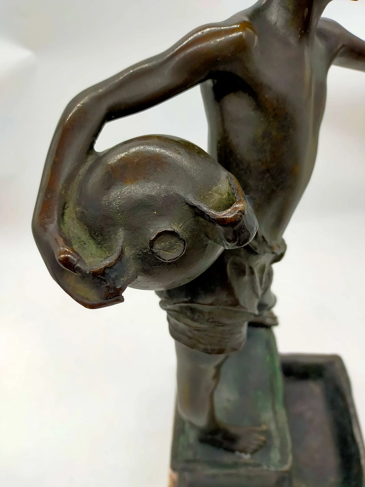 Vincenzo Gemito, The Waterman, bronze sculpture, late 19th century 12