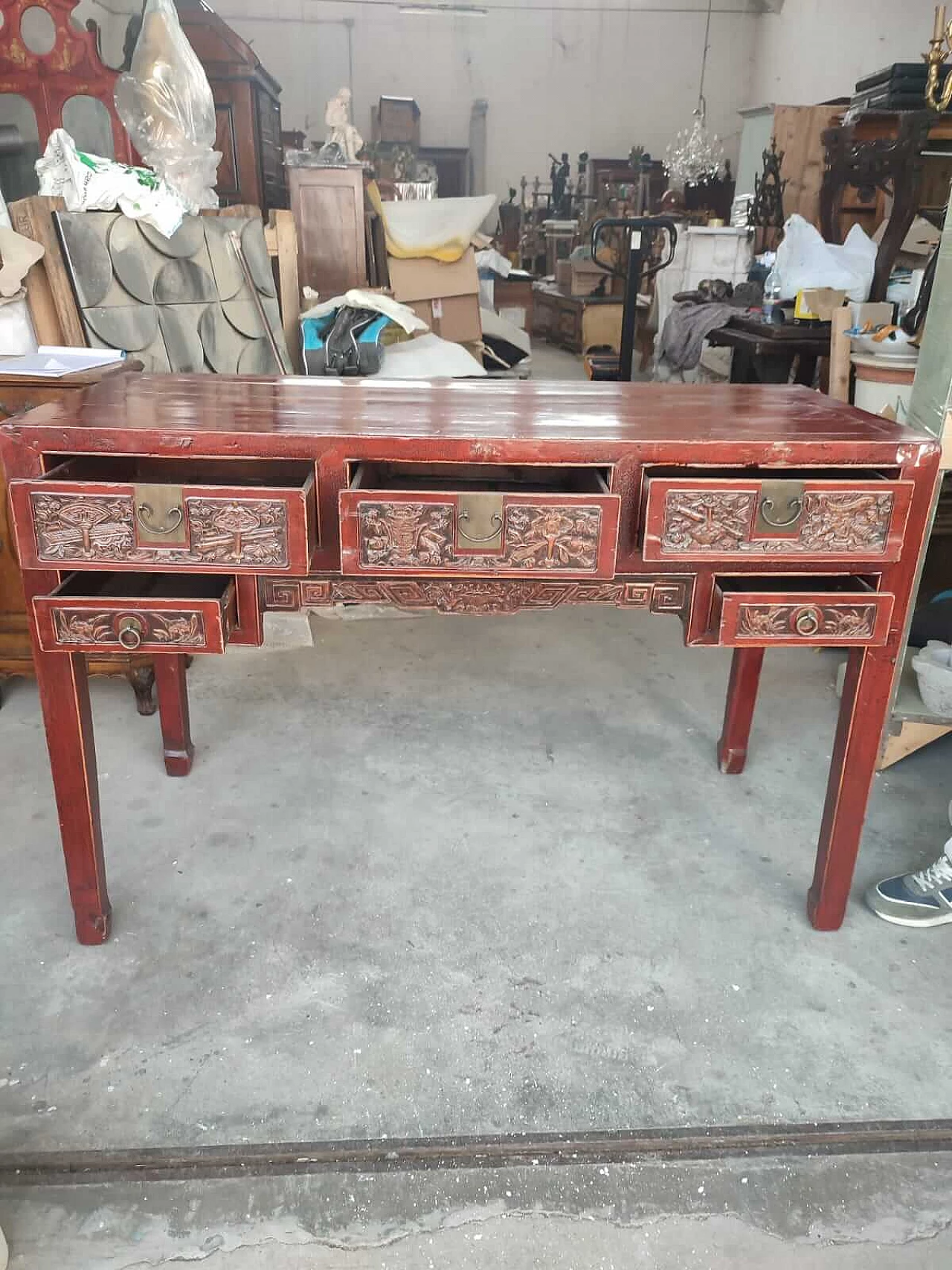 Chinese red wood desk, early 20th century 3