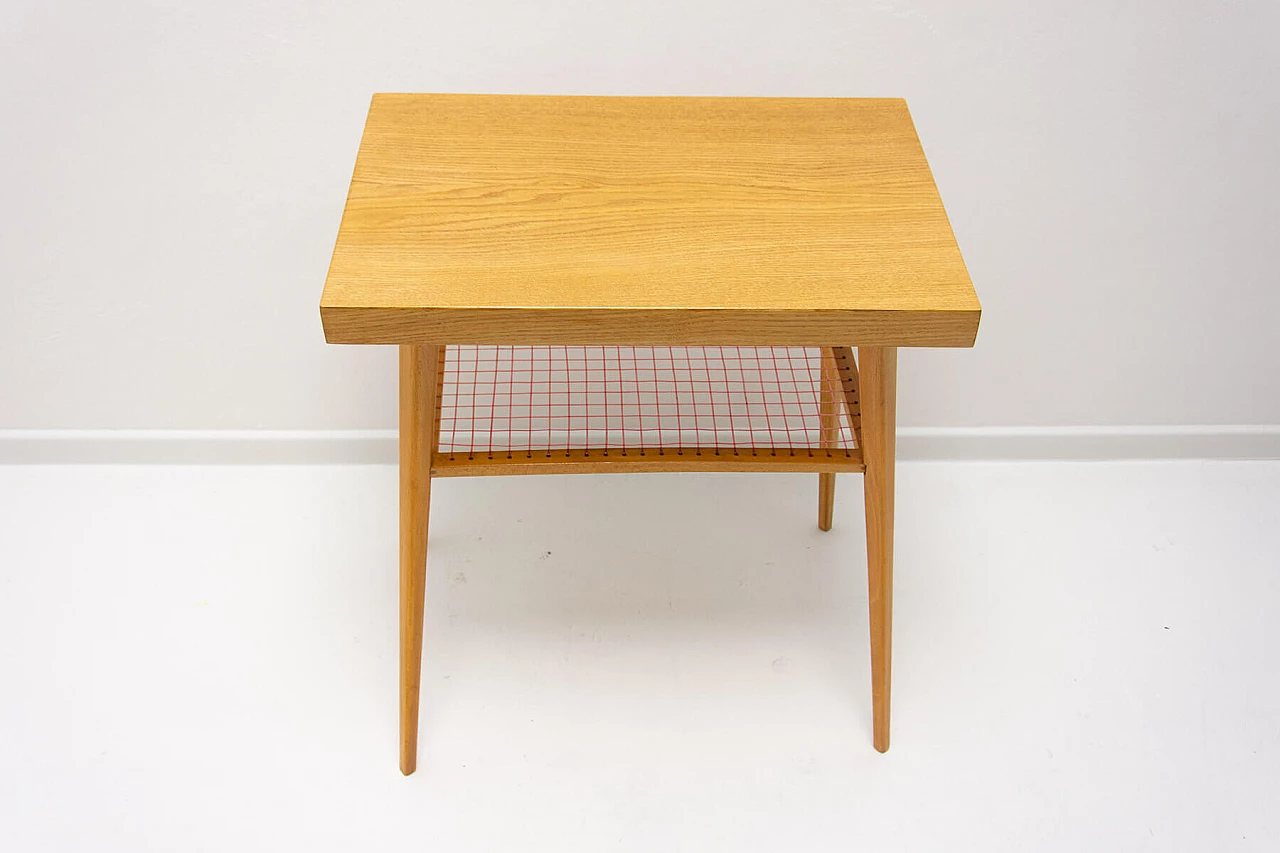 Tavolino in faggio di Drevopodnik Holesov, anni '70 3