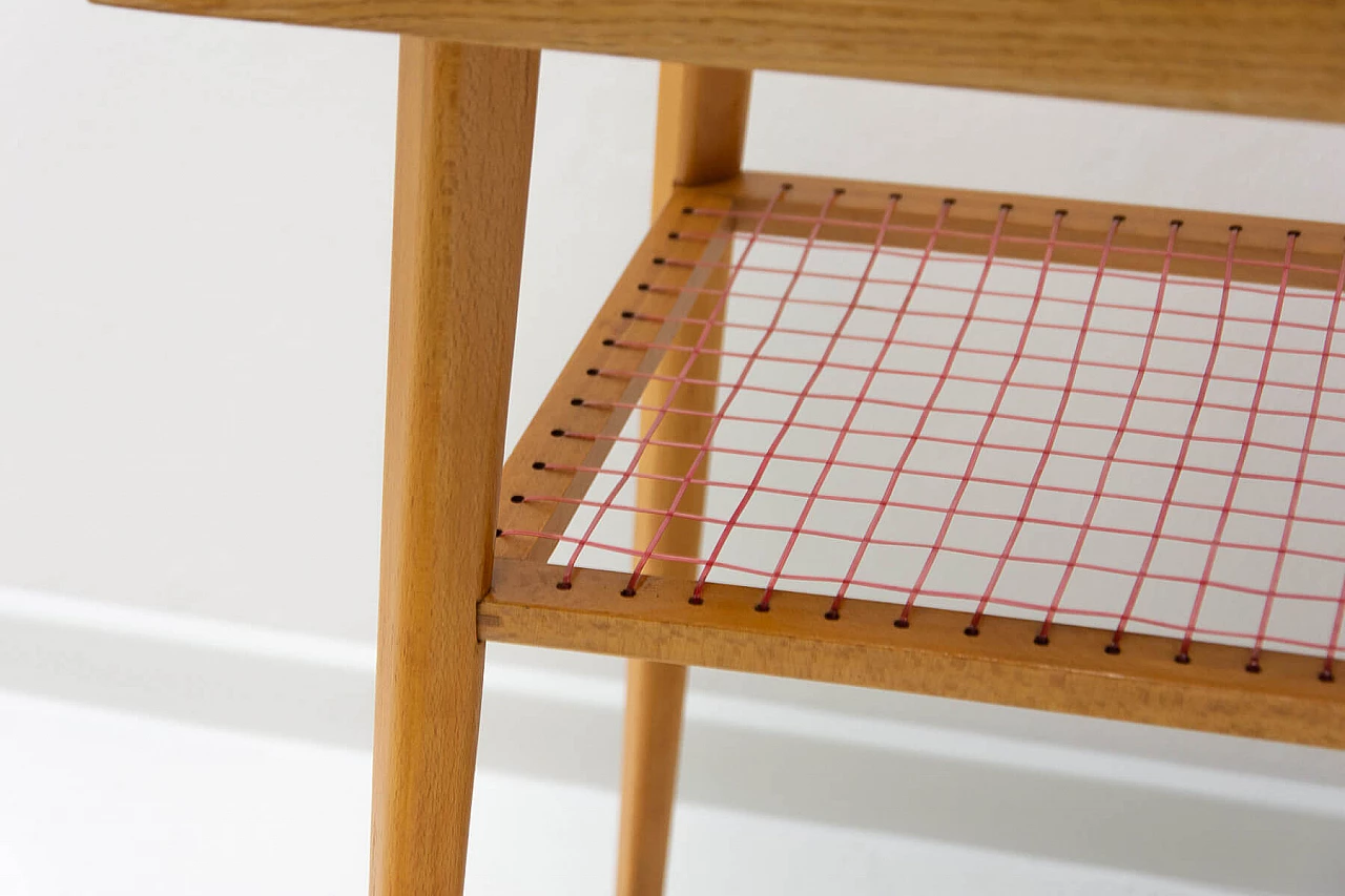 Tavolino in faggio di Drevopodnik Holesov, anni '70 5