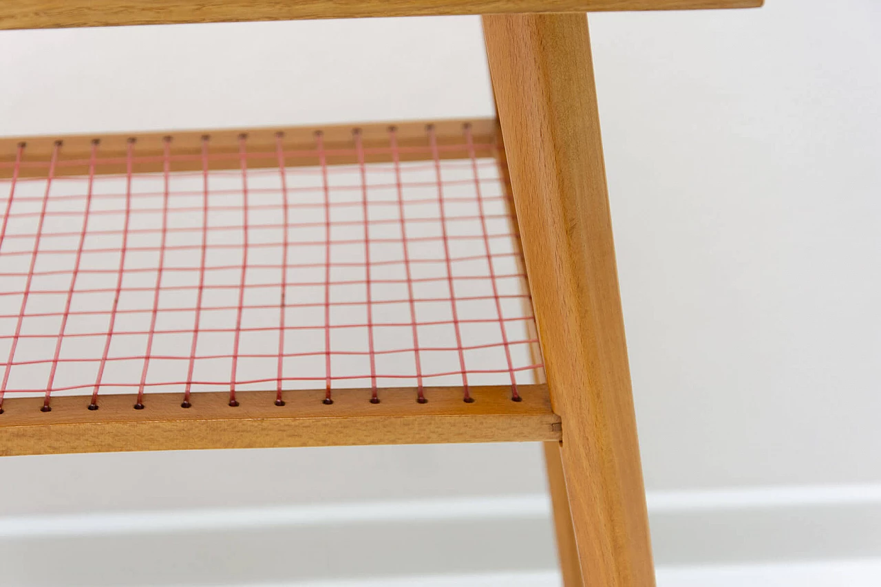 Tavolino in faggio di Drevopodnik Holesov, anni '70 6