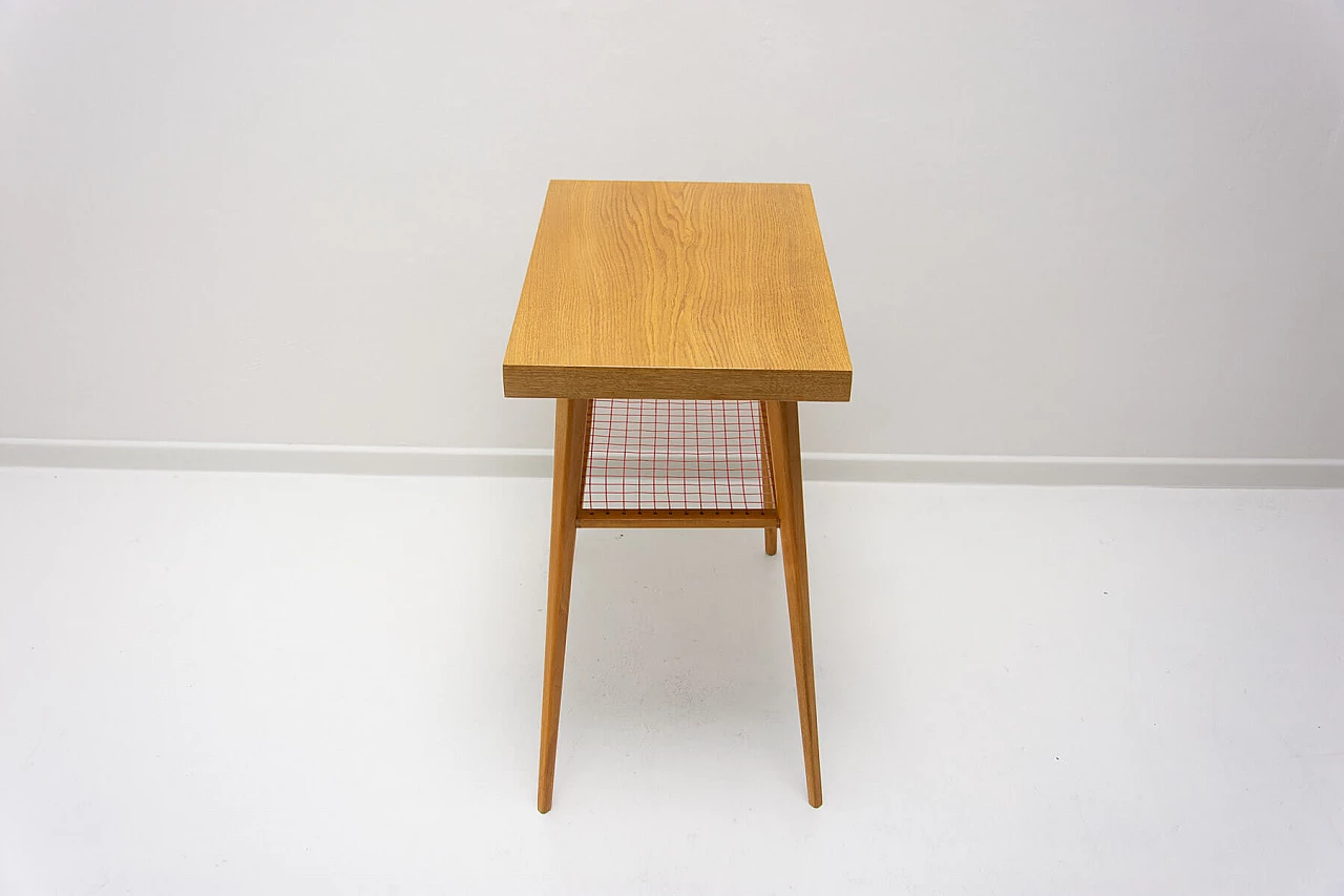 Tavolino in faggio di Drevopodnik Holesov, anni '70 8