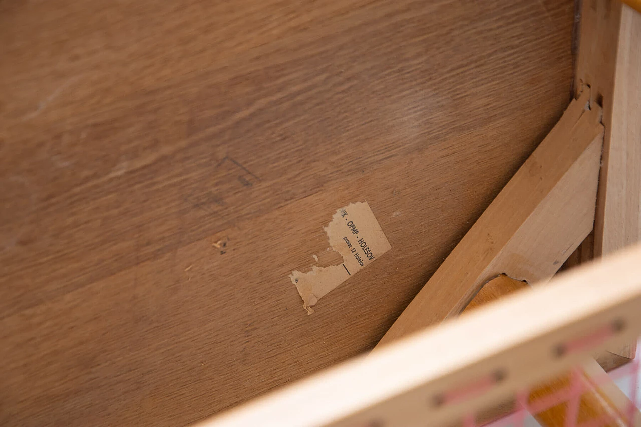 Tavolino in faggio di Drevopodnik Holesov, anni '70 12