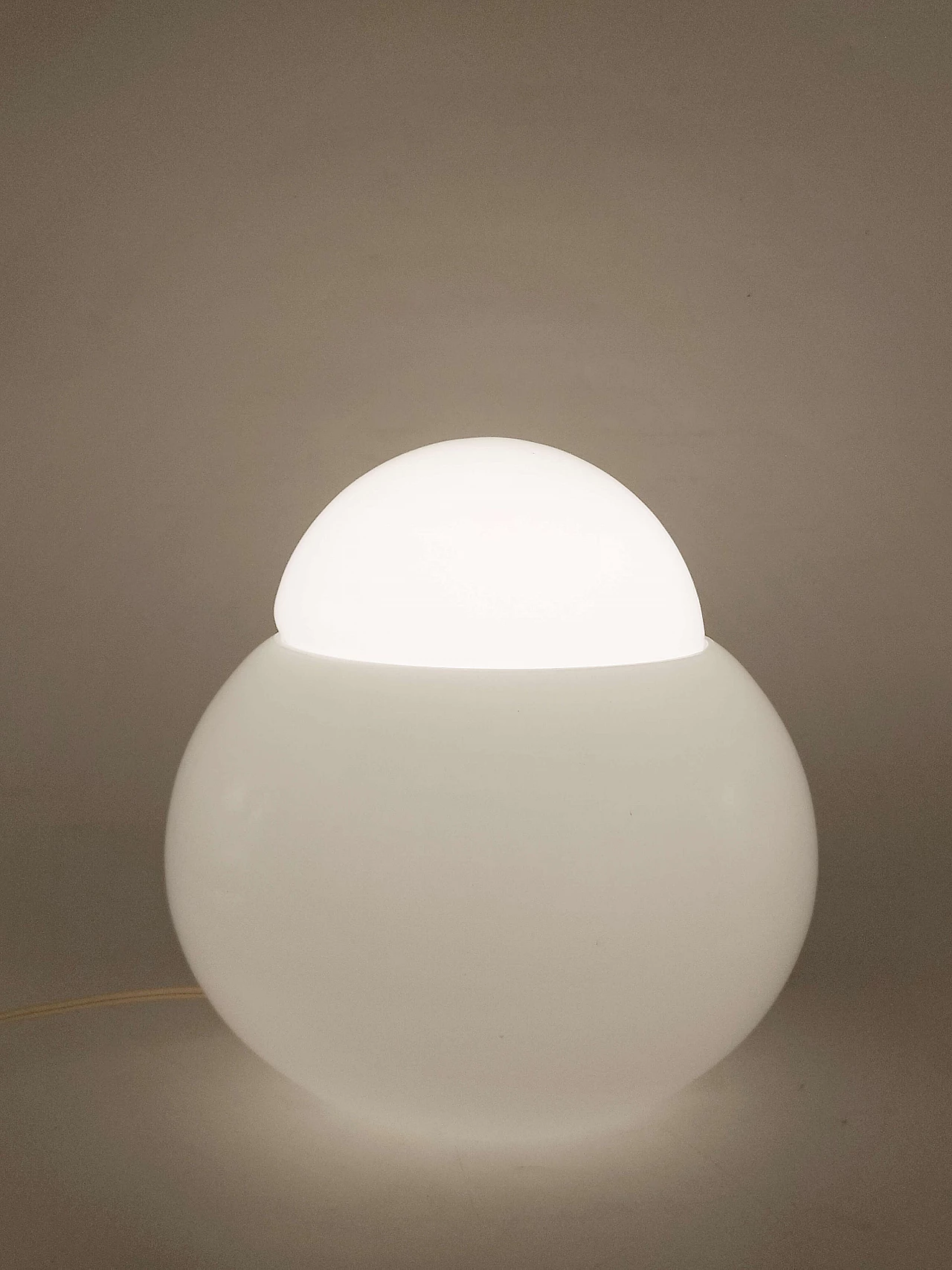 Lampada da tavolo media "Daruma" di Sergio Asti per Artemide, anni '70 5