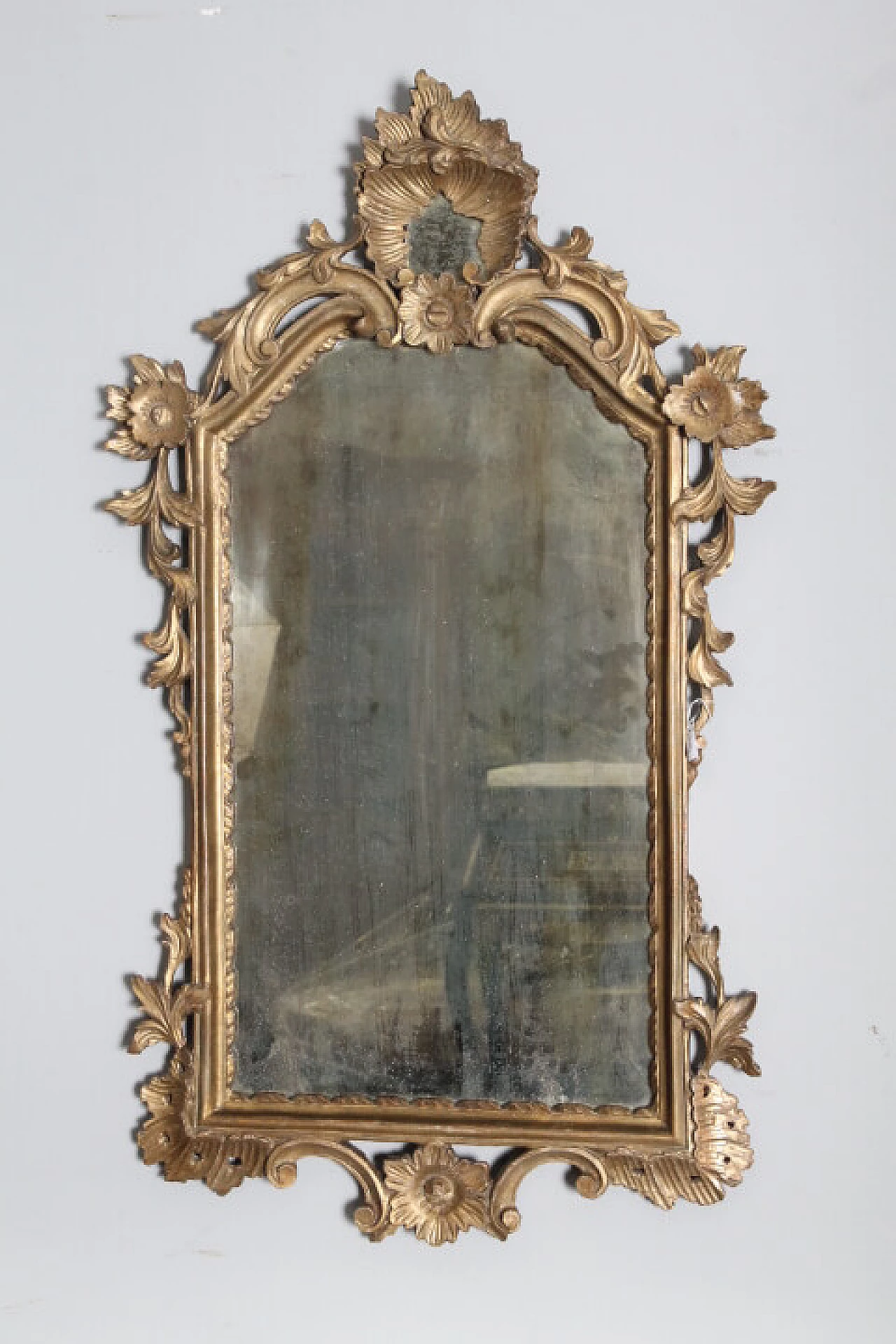 Specchio al mercurio Luigi Filippo con cornice in foglia d'oro, metà '800 1
