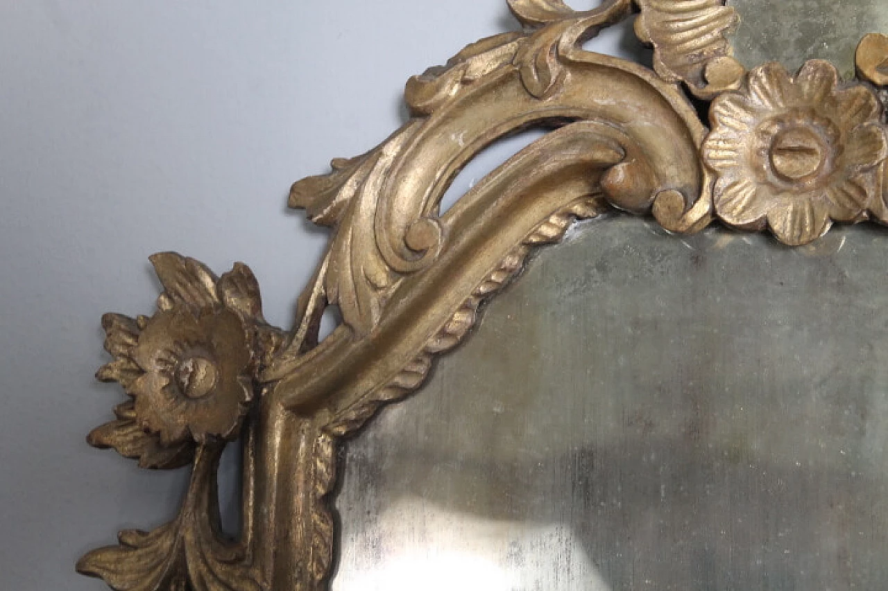Specchio al mercurio Luigi Filippo con cornice in foglia d'oro, metà '800 5