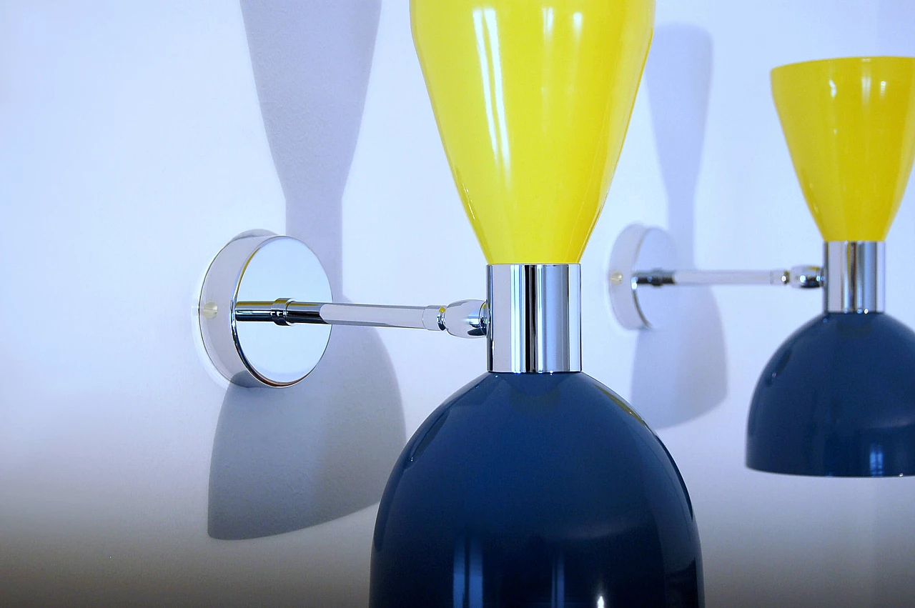 Applique in ottone cromato a doppio cono giallo e blu di Deyroo Lighting, anni '2000 5