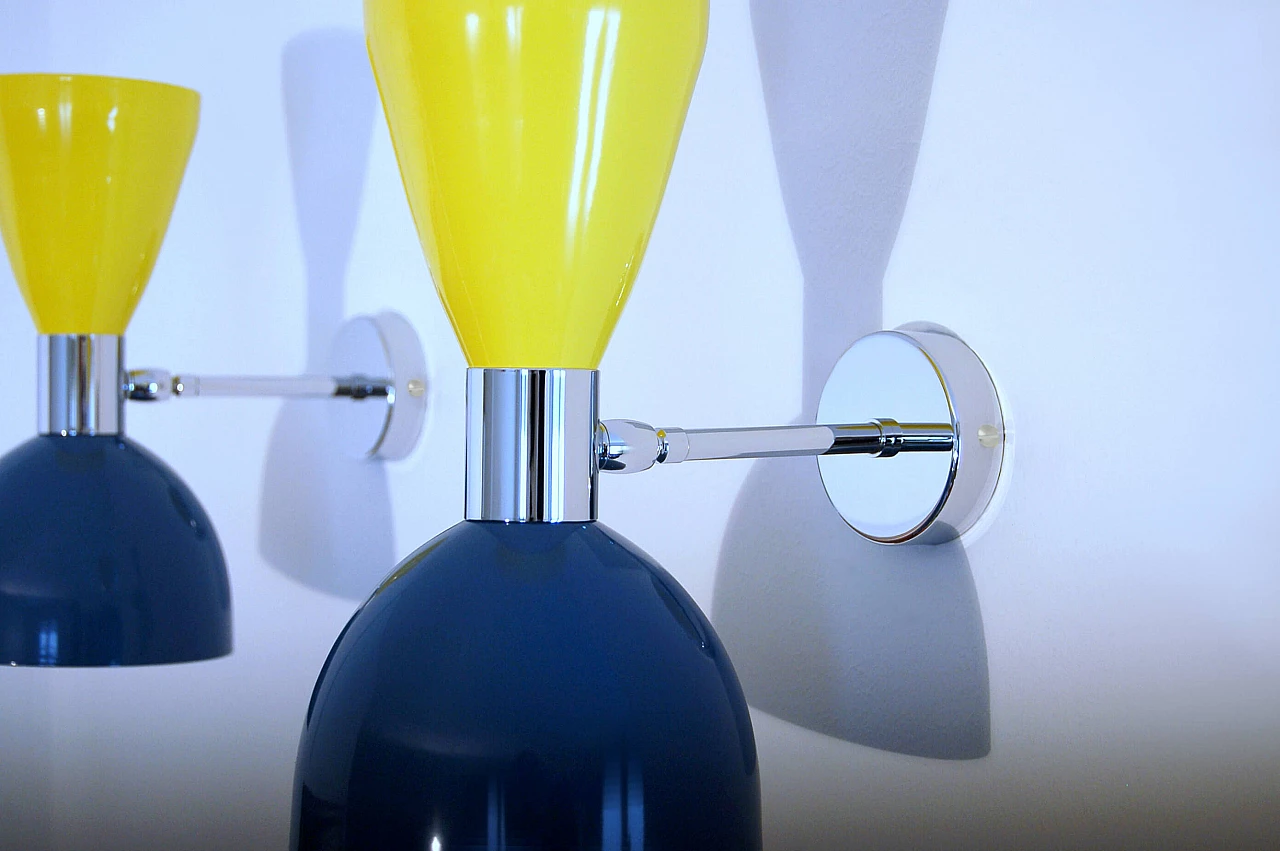 Applique in ottone cromato a doppio cono giallo e blu di Deyroo Lighting, anni '2000 6