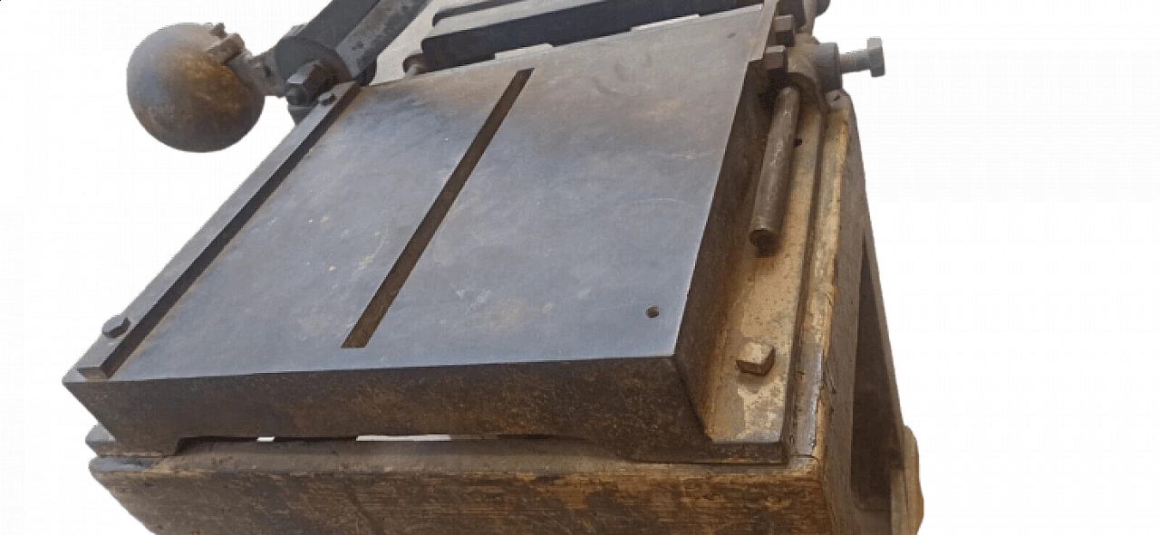 Professional cast iron paper cutter, early 20th century 4