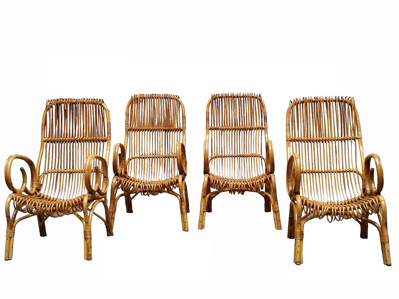 4 Sedie e tavolo rotondo in rattan attribuiti a Franco Albini, anni '60 2