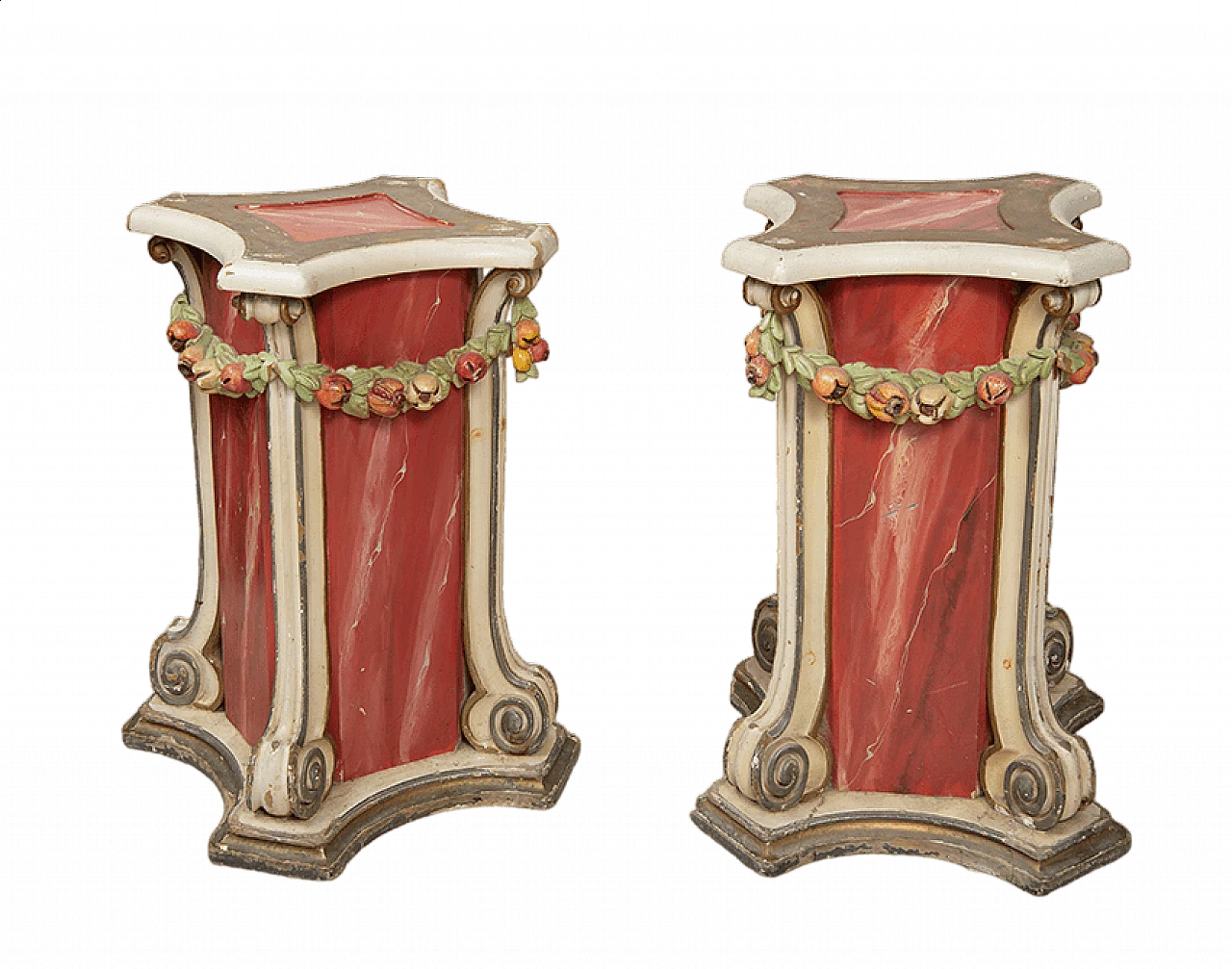 Pair of Venetian lacquered and gilded wood columns, early 20th century 4