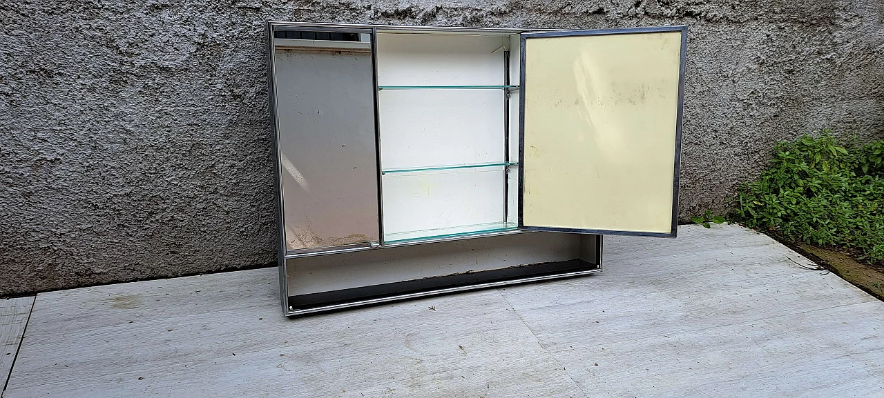 Pair of wall units with mirrored doors by Caprotti, 1960s 15