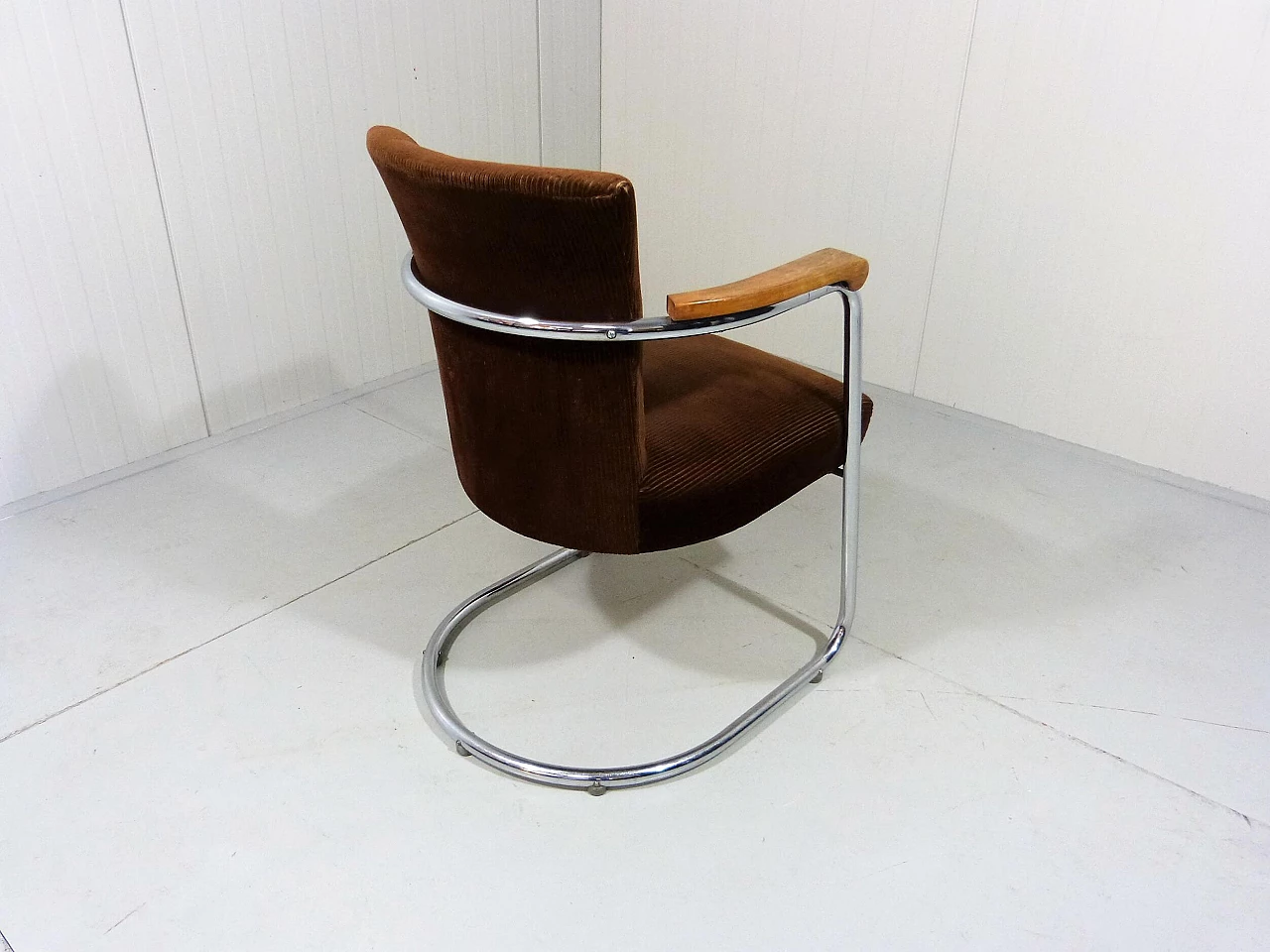 Ribbed fabric armchair with chrome-plated tubular frame and beech armrests, 1950s 6