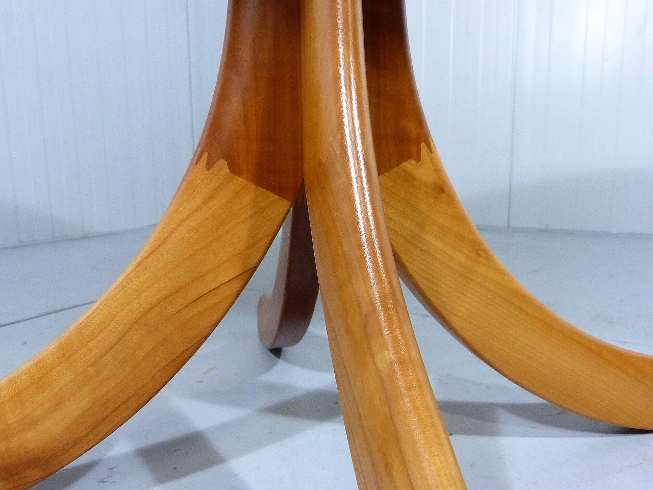 Tavolino danese ovale in frassino biondo, anni '60 1