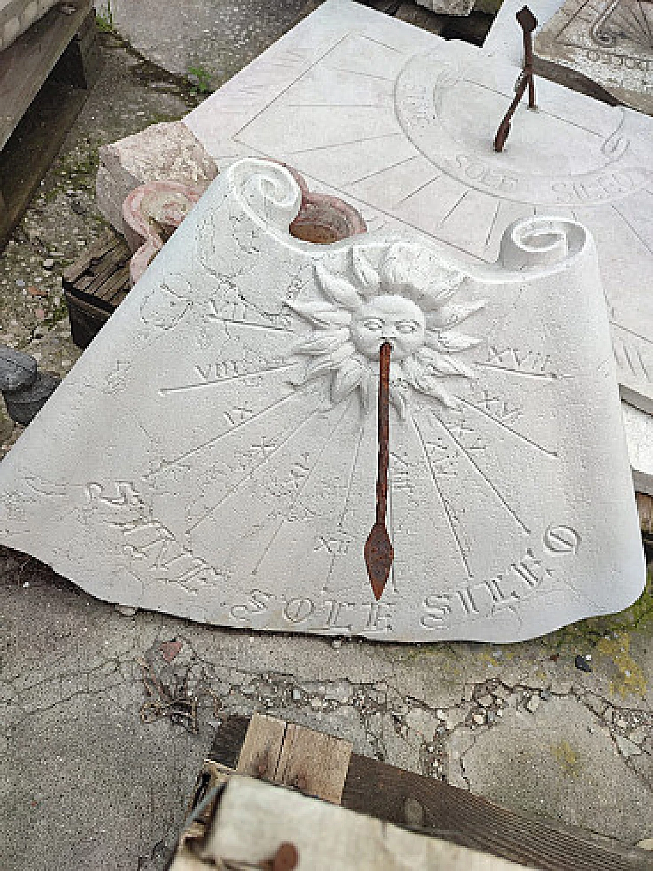 Venetian Istrian marble sundial with gnomon 5