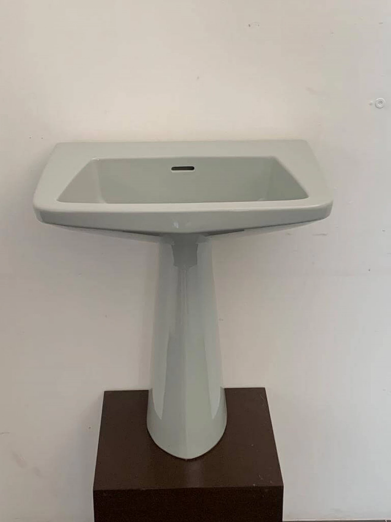 Lavabo Oneline grigio di Gio Ponti per Ideal Standard, anni '50 3