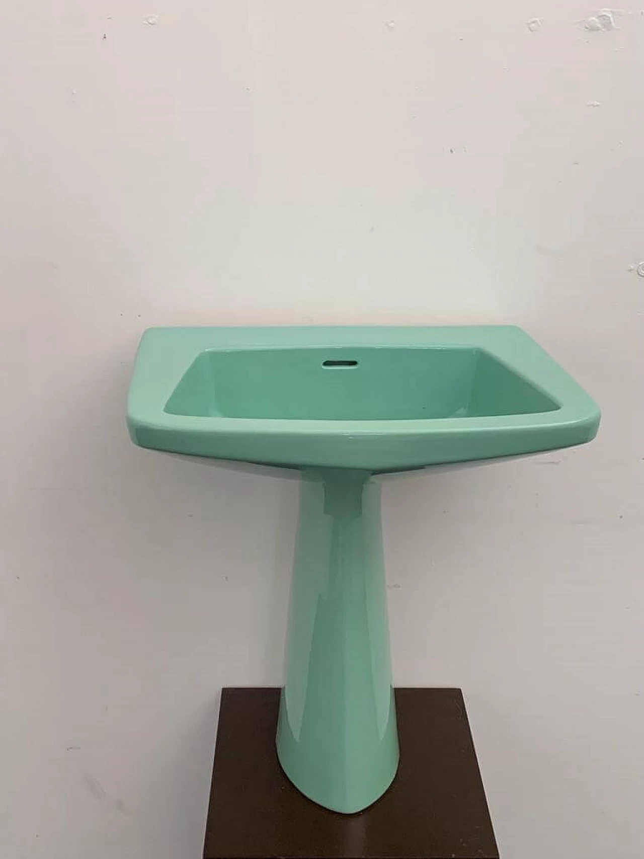 Lavabo Oneline verde mare di Gio Ponti per Ideal Standard, anni '50 3